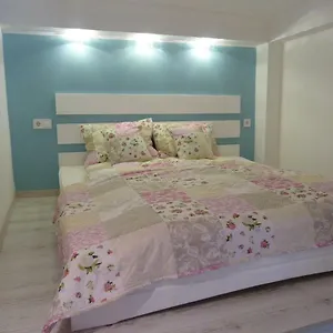 Apartament Kossuth, Debreţin
